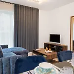 Lodja Apartment *